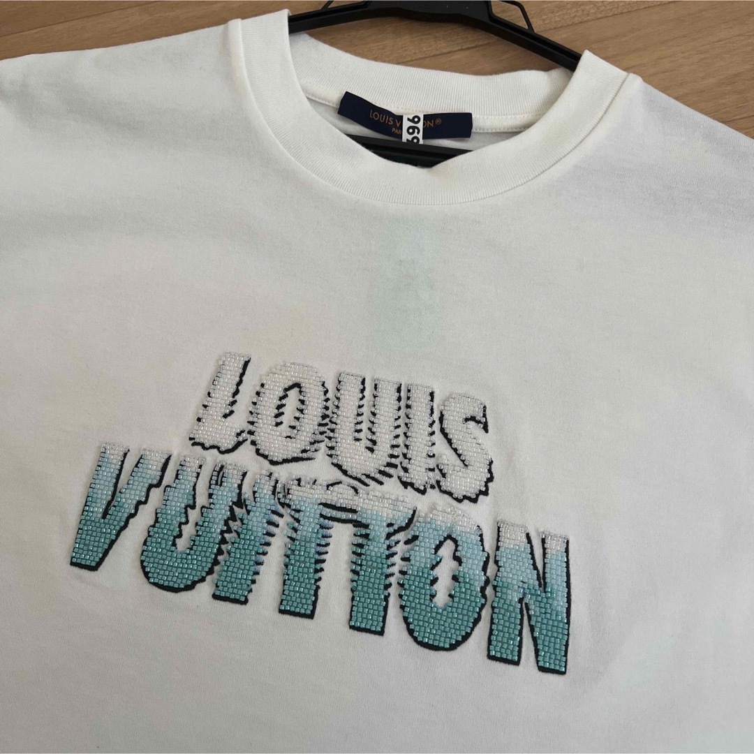 LOUIS VUITTON(ルイヴィトン)のルイヴィトン　メンズ　Tシャツエンブロイダードビーズコットン　xs メンズ メンズのトップス(Tシャツ/カットソー(半袖/袖なし))の商品写真