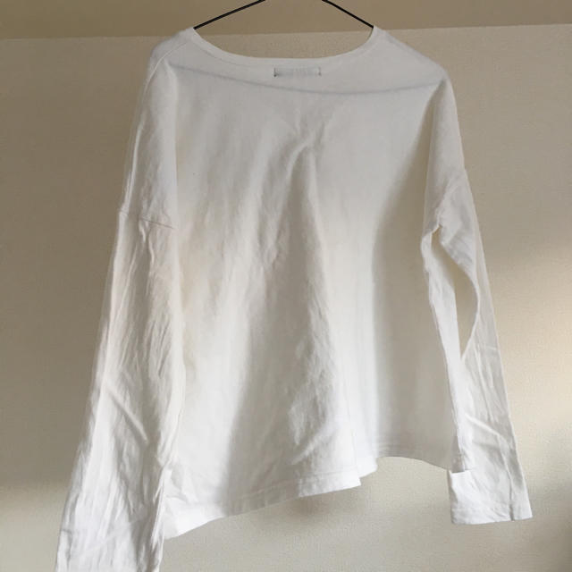 w closet(ダブルクローゼット)のw closetの白T-シャツ レディースのトップス(Tシャツ(長袖/七分))の商品写真