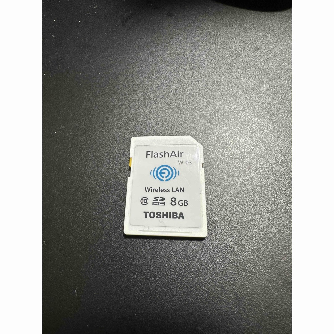 東芝(トウシバ)のTOSHIBA 東芝 FlashAir Wi-fi搭載SDカード 8GB スマホ/家電/カメラのカメラ(その他)の商品写真