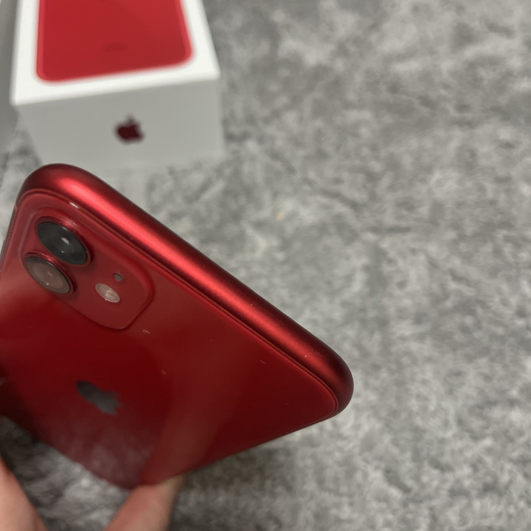 iPhone(アイフォーン)のiPhone11 128GB RED SIMフリー スマホ/家電/カメラのスマートフォン/携帯電話(スマートフォン本体)の商品写真