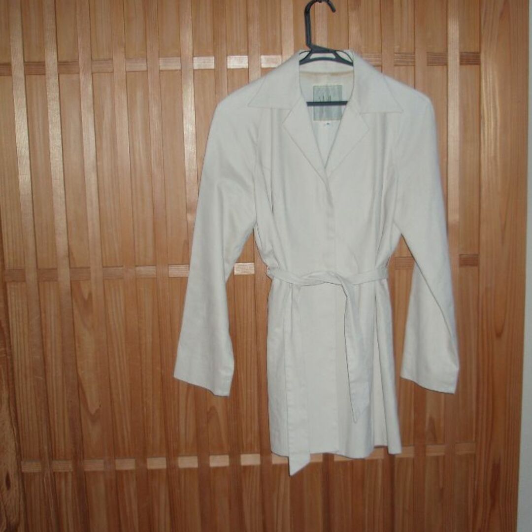 Sybilla(シビラ)の値下げ❤シビラのクリーム色の半コート レディースのジャケット/アウター(テーラードジャケット)の商品写真