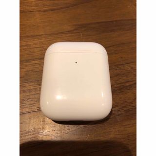 アップル(Apple)の【Apple】AirPods 第一世代 充電ケースのみ(ヘッドフォン/イヤフォン)