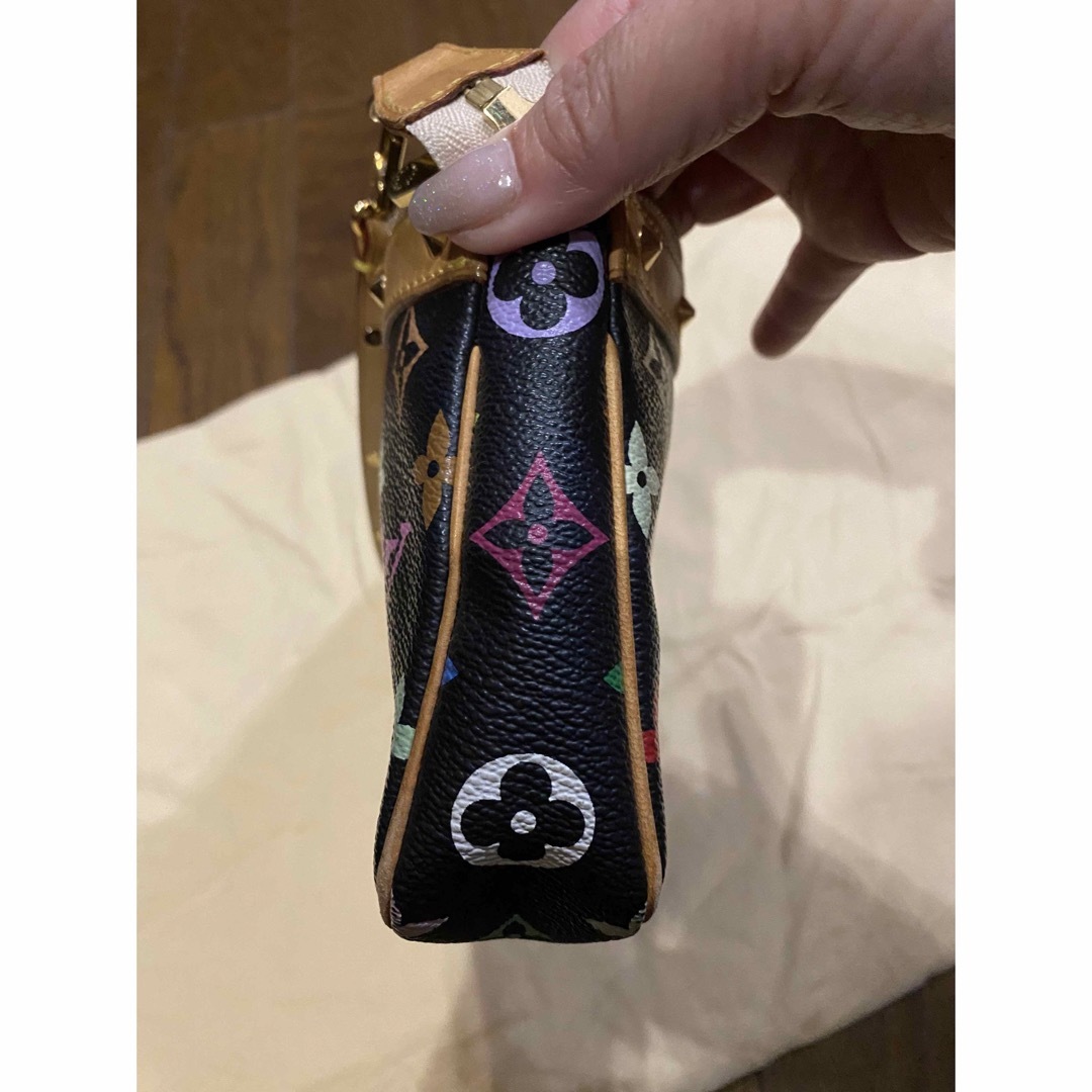 LOUIS VUITTON(ルイヴィトン)のルイヴィトン アクセサリーポーチ マルチカラー 黒 レディースのファッション小物(ポーチ)の商品写真