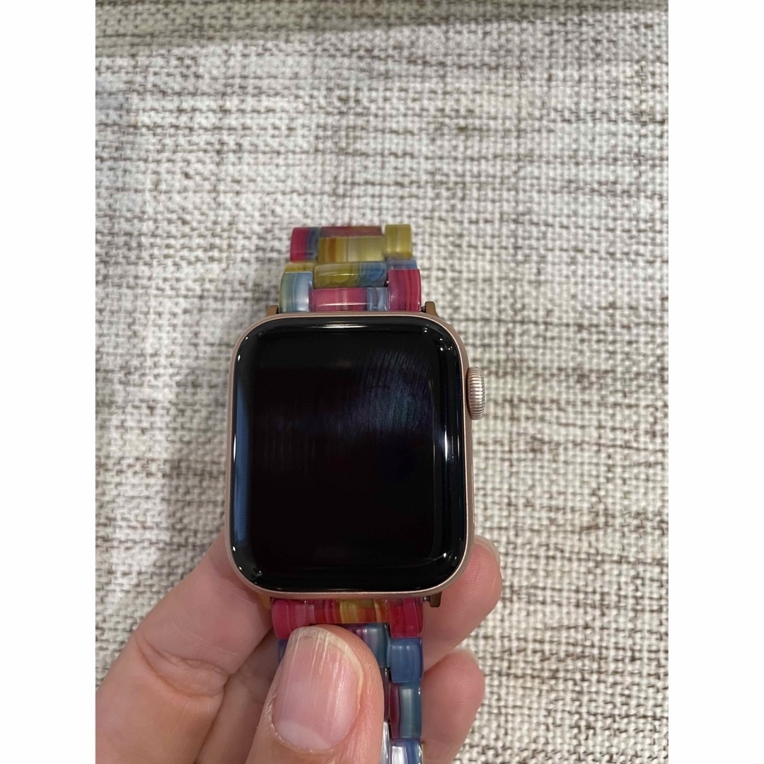 Apple Watch(アップルウォッチ)のアップルウォッチ　シリーズ6 40mm ゴールド 本体　series6 スマホ/家電/カメラのスマホ/家電/カメラ その他(その他)の商品写真