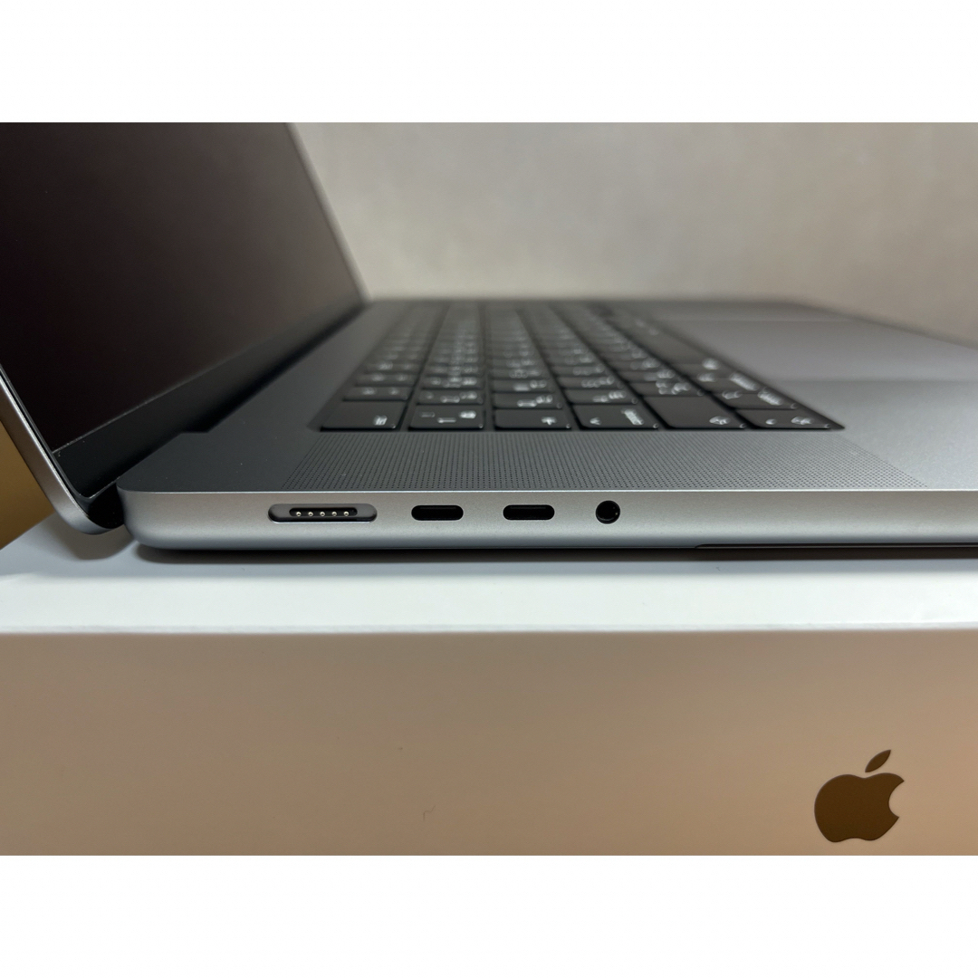 Mac (Apple)(マック)の【極美品】Apple MacBook Pro 16.2 inch 1TB スマホ/家電/カメラのPC/タブレット(ノートPC)の商品写真
