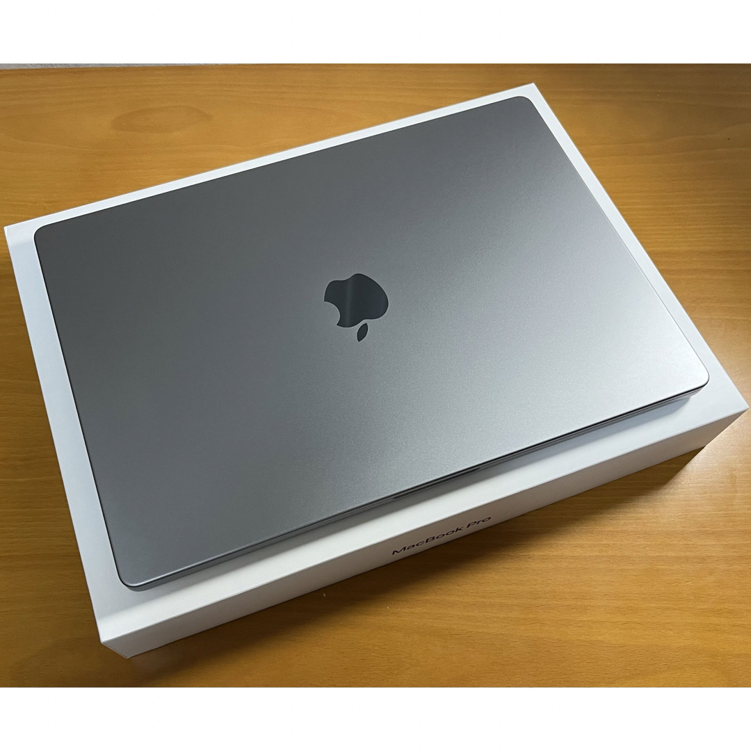 Mac (Apple)(マック)の【極美品】Apple MacBook Pro 16.2 inch 1TB スマホ/家電/カメラのPC/タブレット(ノートPC)の商品写真