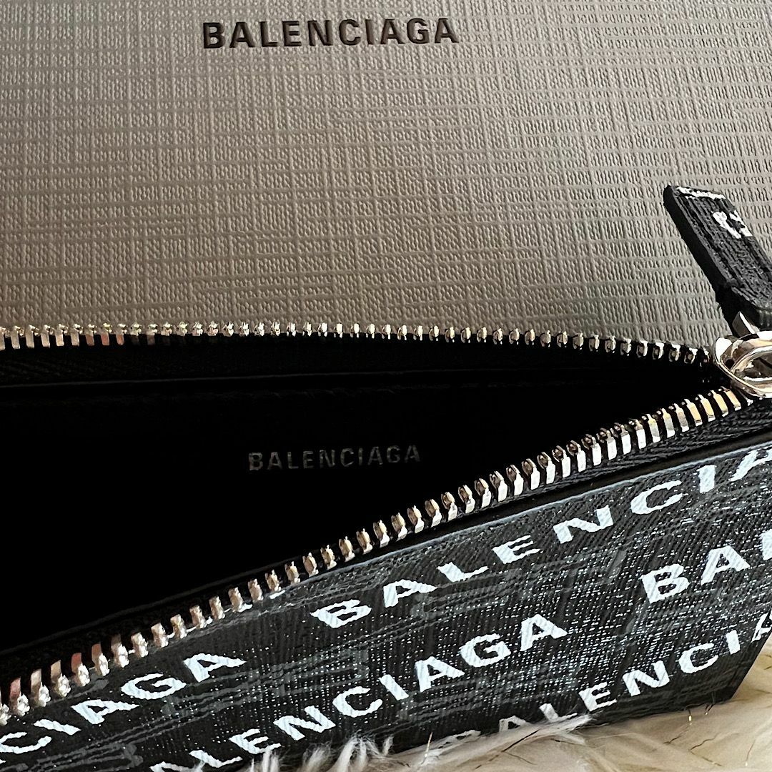 新品・箱付き【BALENCIAGA】コイン＆カードケース Black/White