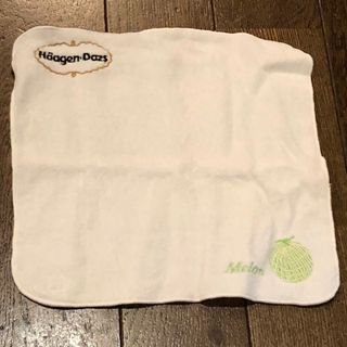 ハーゲンダッツ(Haagen-Dazs)の【送料込】非売品 ノベルティ ハーゲンダッツ 刺繍 タオルハンカチ メロン(ノベルティグッズ)