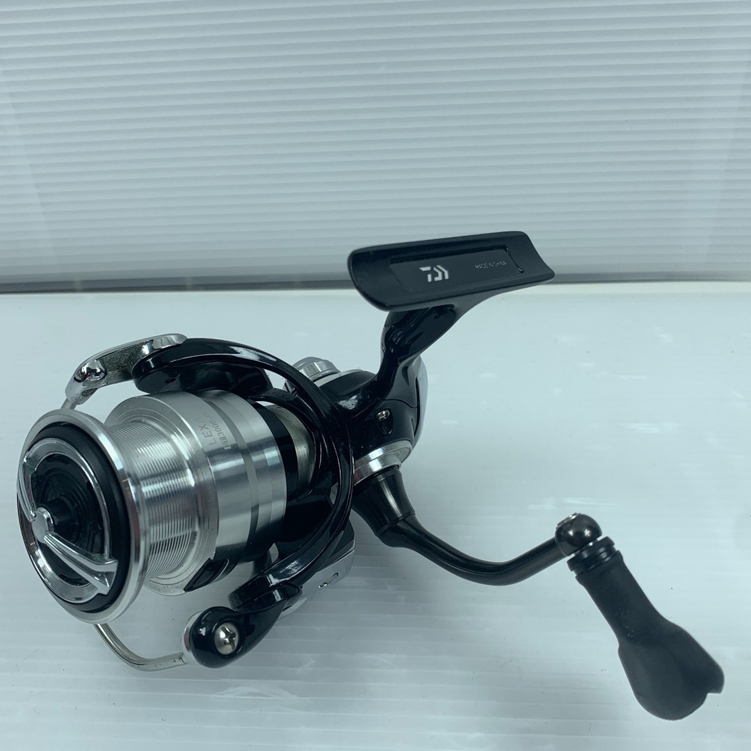 リールττDAIWA ダイワ スピニングリール　程度B 19レグザ LT3000D-CXH