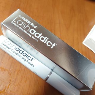 ラッシュアディクト まつ毛美容液 正規品 Lashaddict 箱から出して発送