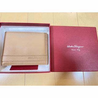 Salvatore Ferragamo サルヴァトーレ フェラガモ   二つ折り財布 66 9968 レザー   ブラック レッド  札入れ 長財布 ロゴプレート 【本物保証】