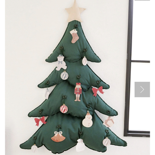 スリーコインズ(3COINS)の壁掛けツリー　スリーコインズ　3coins クリスマス　クリスマスツリー(インテリア雑貨)