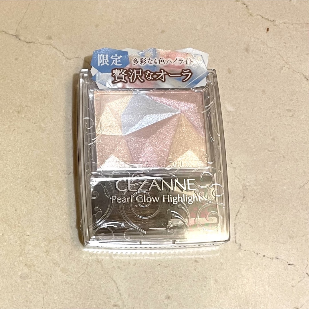 CEZANNE（セザンヌ化粧品）(セザンヌケショウヒン)のセザンヌ パールグロウハイライト SP01 オーロラプリズム　限定 コスメ/美容のベースメイク/化粧品(フェイスカラー)の商品写真