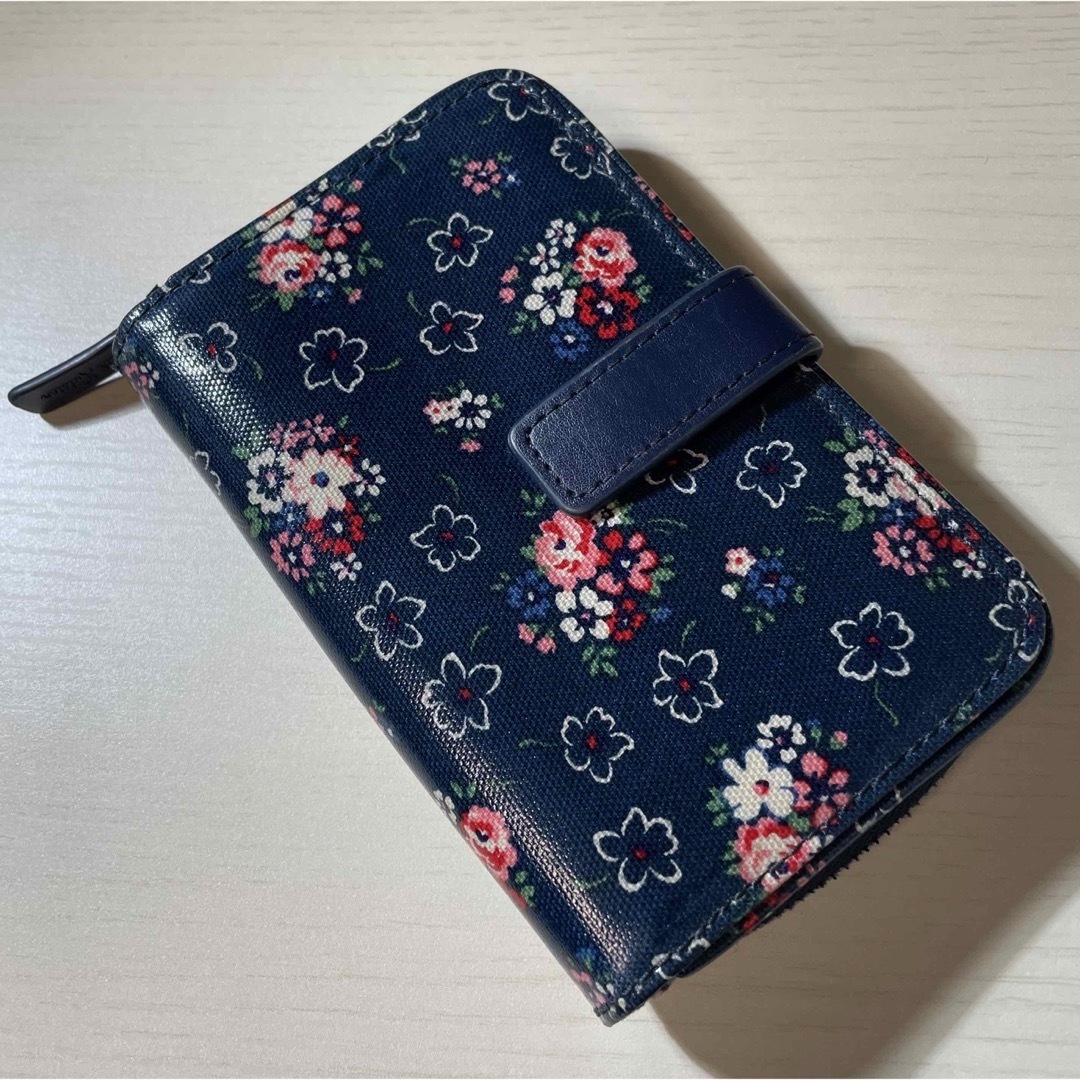 Cath Kidston(キャスキッドソン)のキャスキッドソン　CathKidston 折りたたみ財布　花柄 レディースのファッション小物(財布)の商品写真