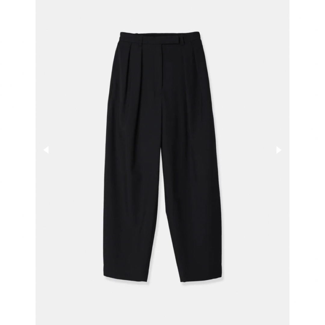 tuck cocoon pants  louren レディースのパンツ(カジュアルパンツ)の商品写真