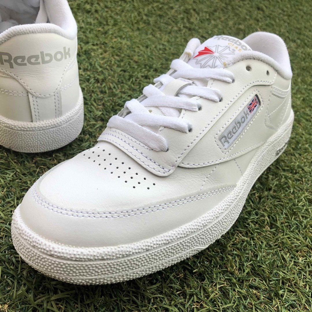 Reebok(リーボック)の美品24.5Reebok CLUB C 85リーボック クラブC85 HW284 レディースの靴/シューズ(スニーカー)の商品写真