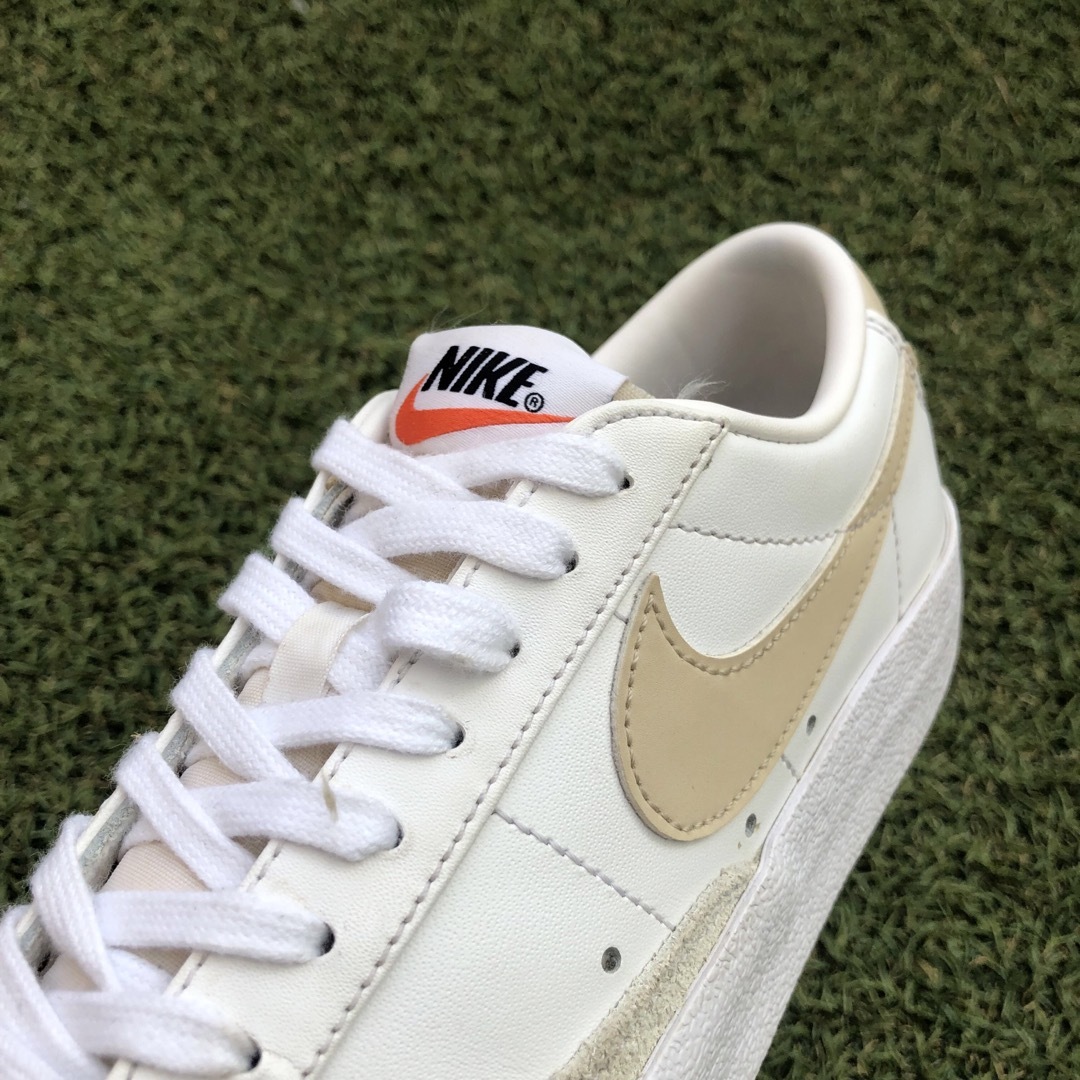 NIKE(ナイキ)の美品23 NIKE BLAZER LOW '77 ナイキ ブレザーHW285 レディースの靴/シューズ(スニーカー)の商品写真