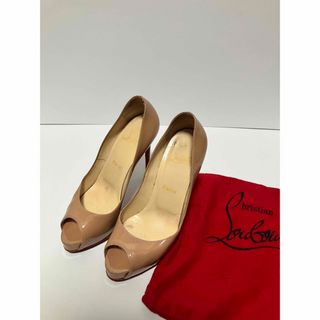 クリスチャンルブタン(Christian Louboutin)のクリスチャンルブタン　パンプス オープントゥ エナメルレザー ヒール 37(ハイヒール/パンプス)