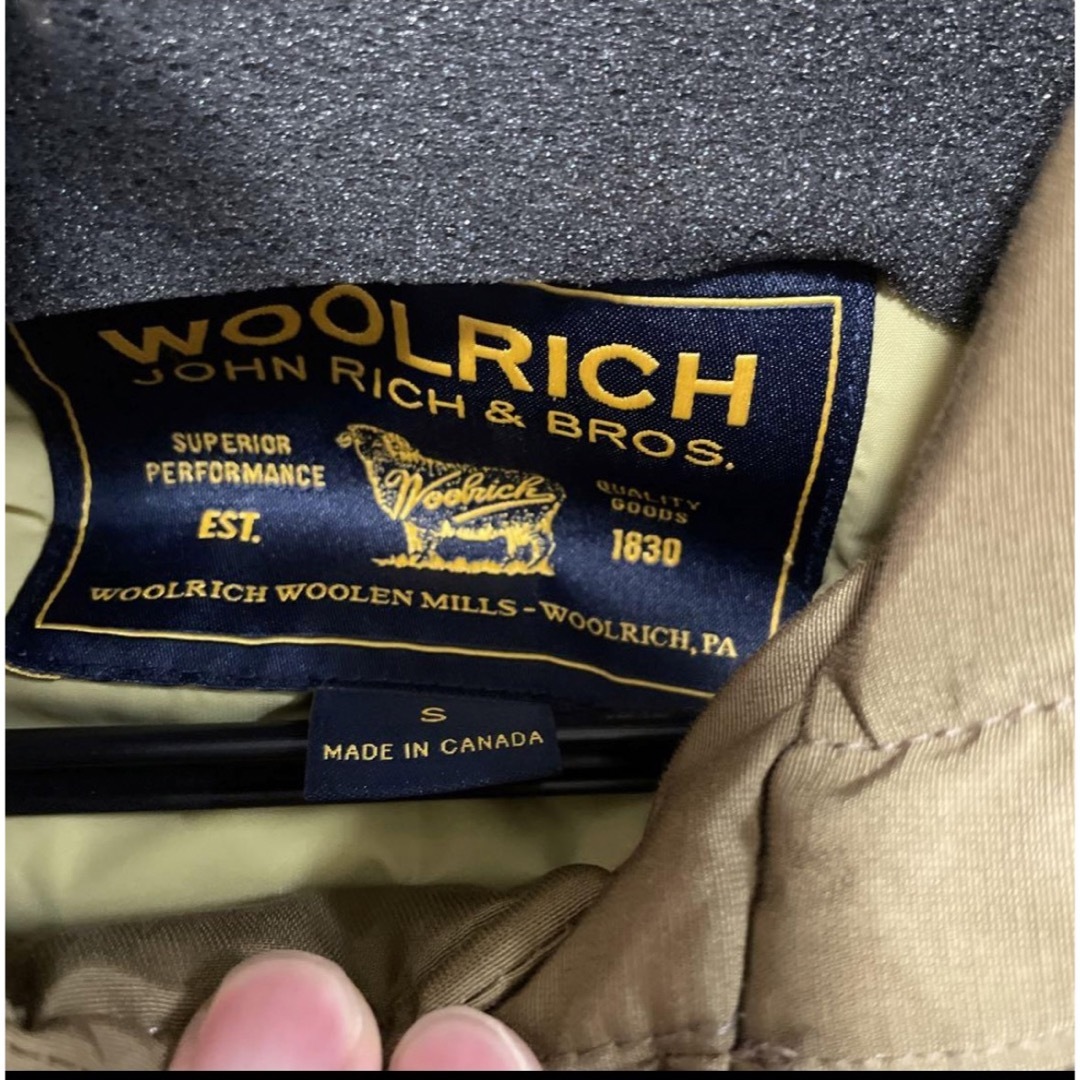 WOOLRICH(ウールリッチ)のウールリッチのニューアークティックパーカベージュSカナダ製 メンズのジャケット/アウター(ダウンジャケット)の商品写真