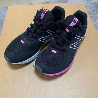 ニューバランス(New Balance)の【新品試し履きのみ】スニーカー24.5cmフラッシュウィメンズモデル(スニーカー)