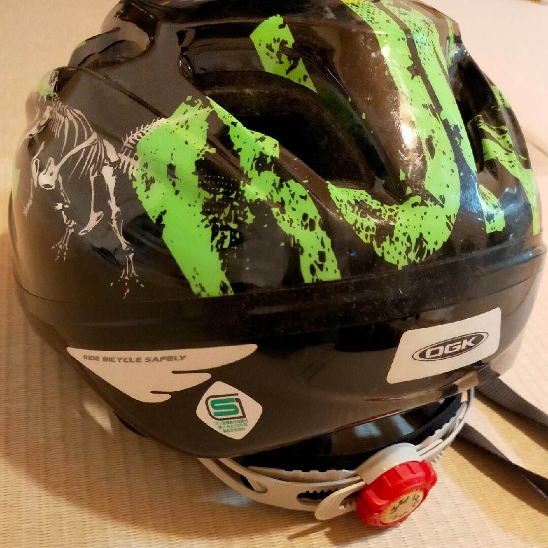 OGK(オージーケー)のヘルメット児童用５４〜５６ スポーツ/アウトドアの自転車(その他)の商品写真