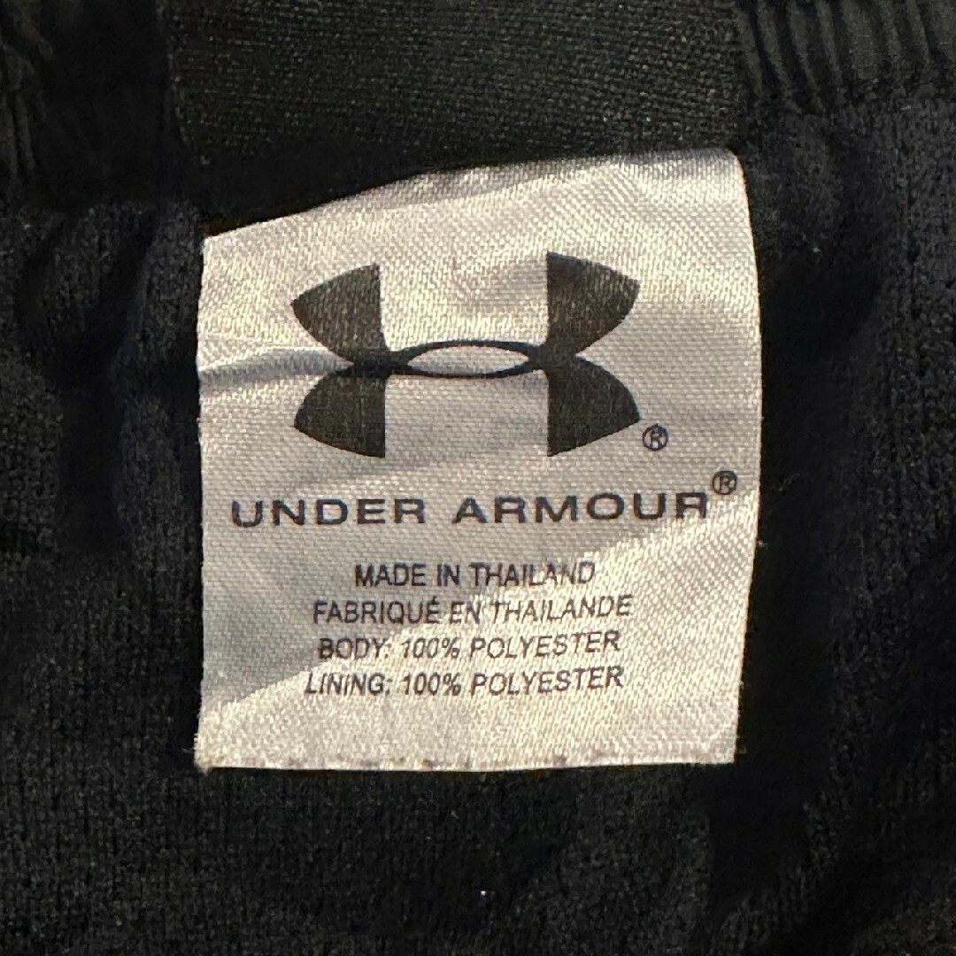 UNDER ARMOUR(アンダーアーマー)のアンダーアーマー　UNDER ARMOUR　ナイロンパンツ　ブラック レディースのパンツ(その他)の商品写真