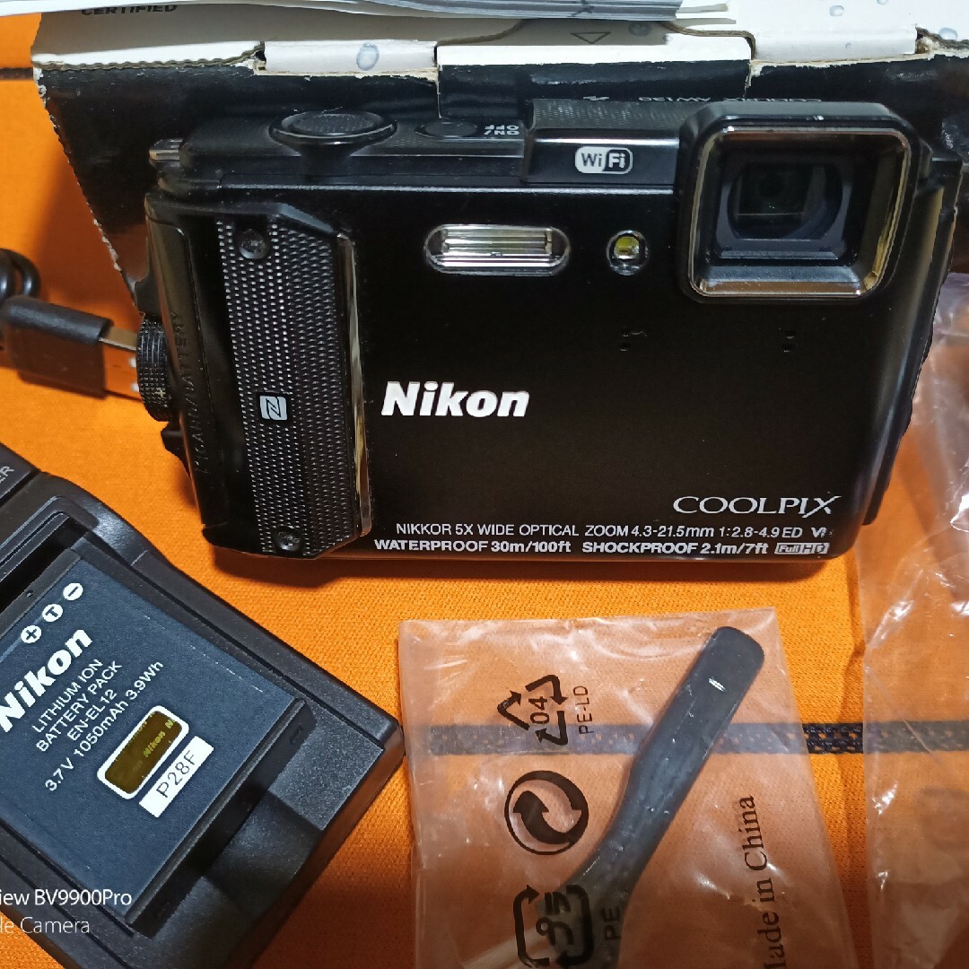 コンパクトデジタルカメラNikon COOLPIX AW130