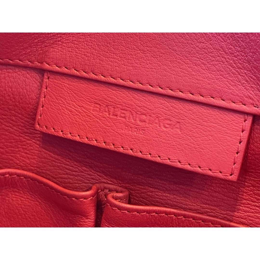 Balenciaga(バレンシアガ)のBALENCIAGA PAPIER バレンシアガ ペーパー　レッド レディースのバッグ(ハンドバッグ)の商品写真