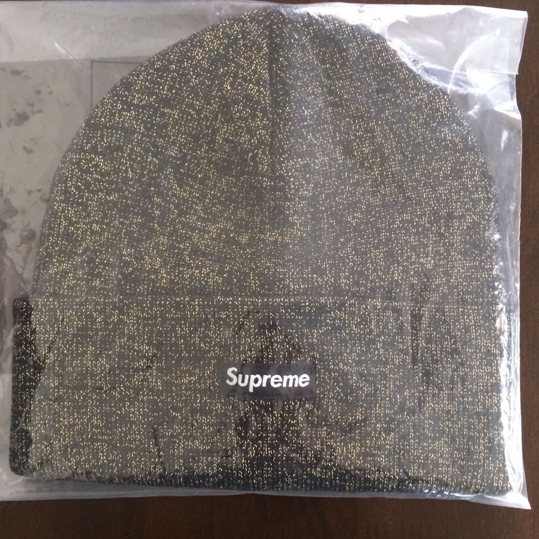 Supreme(シュプリーム)の新品希少レアsupreme Boxlogo ゴールドラメBeanie正規品  メンズの帽子(ニット帽/ビーニー)の商品写真