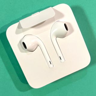 アップル(Apple)の🤍iPhone🤍新品未使用✨アイフォン純正イヤホン💖(その他)