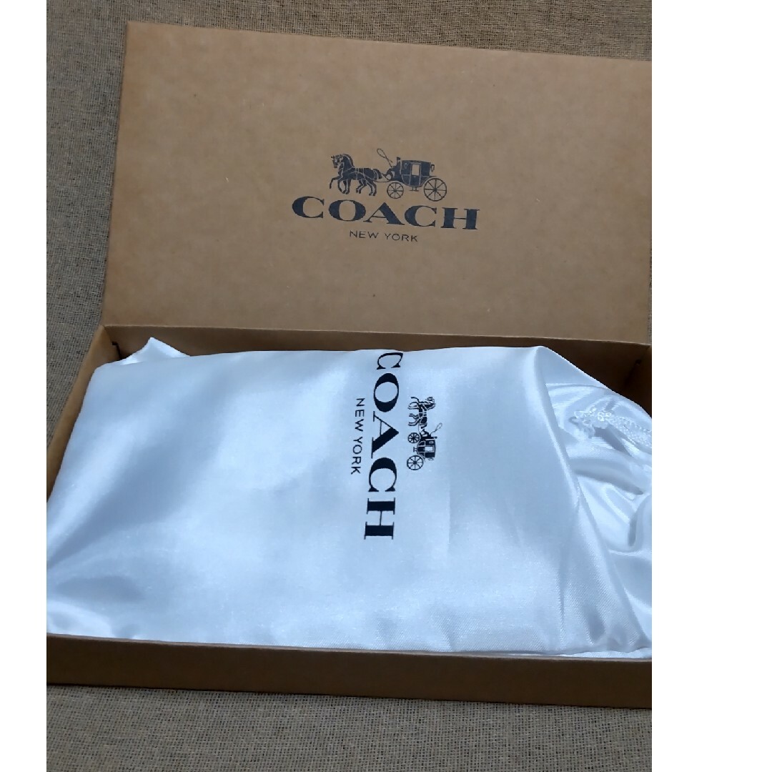 COACH(コーチ)の【新品・未使用】COACH 長財布 シグネチャーパープル花柄 レディースのファッション小物(財布)の商品写真