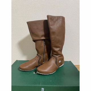 ラコステ(LACOSTE)の【新品】ラコステ　レディースブーツ　サイズ37 (23.5センチ)(ブーツ)