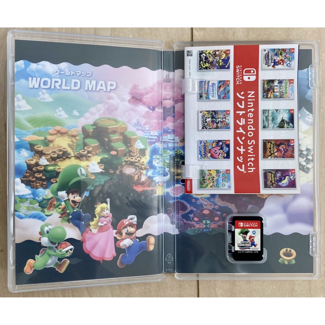 【美品】スーパーマリオブラザーズ・ワンダー(レジャーシート付き) 【美品】スーパーマリオブラザーズ・ワンダー(レジャーシート付き)