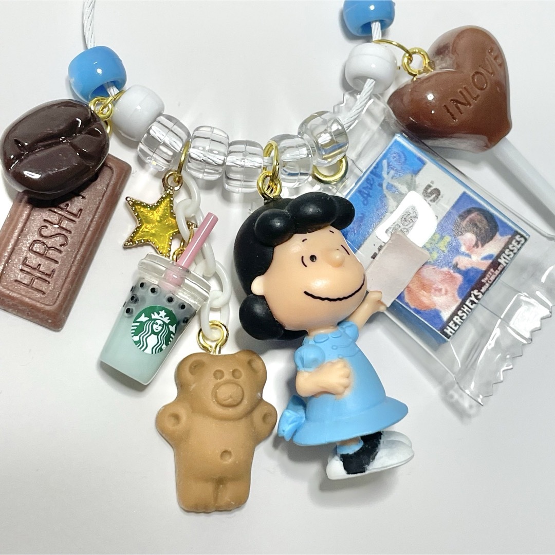 SNOOPY(スヌーピー)の子供の頃から大好きな 私のチョコレート🤎❤️🩵 😌🍫✨キーホルダー ハンドメイドのアクセサリー(キーホルダー/ストラップ)の商品写真