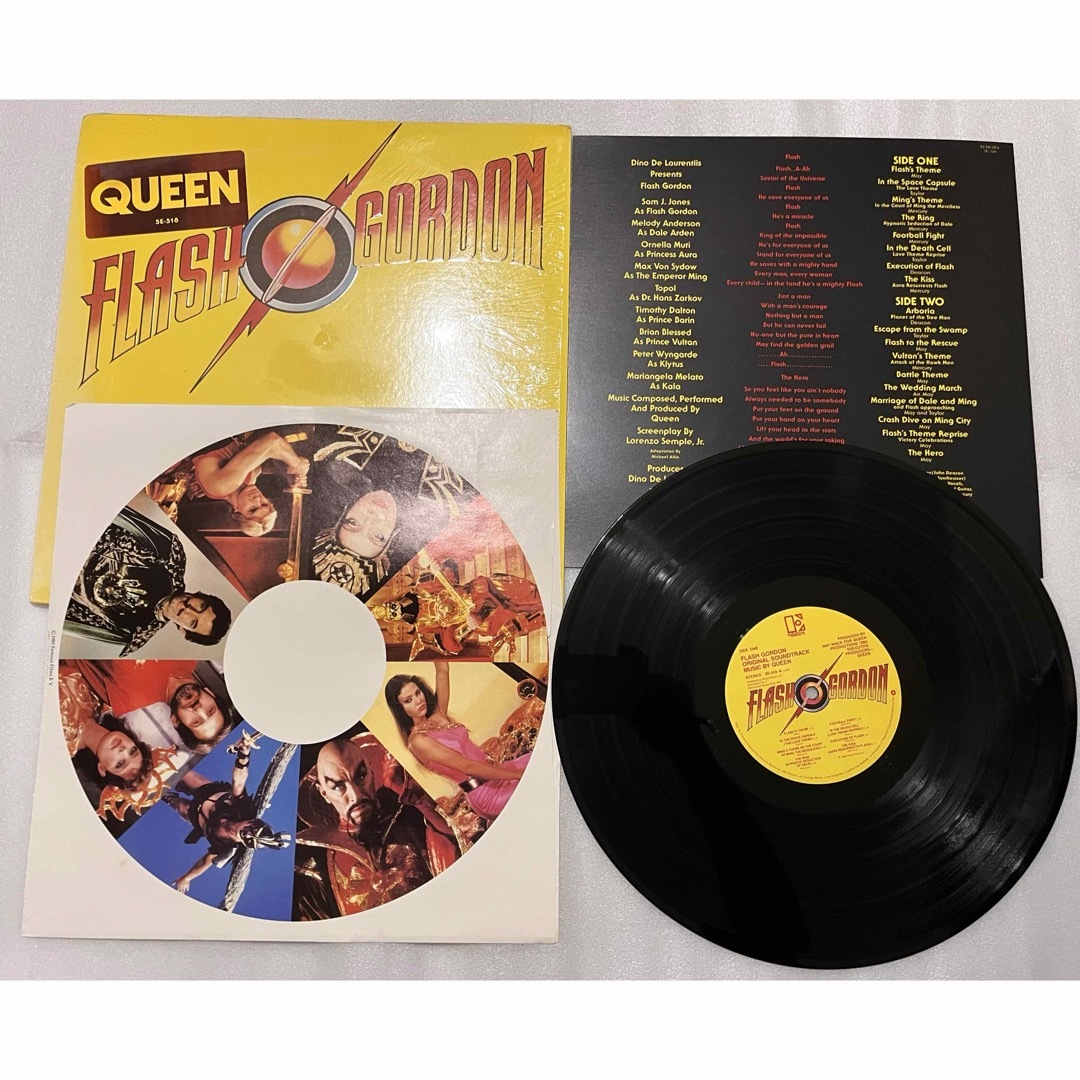 Queen(クイーン)のQUEEN クィーン　LPレコード　フラッシュゴードン エンタメ/ホビーのCD(ポップス/ロック(洋楽))の商品写真