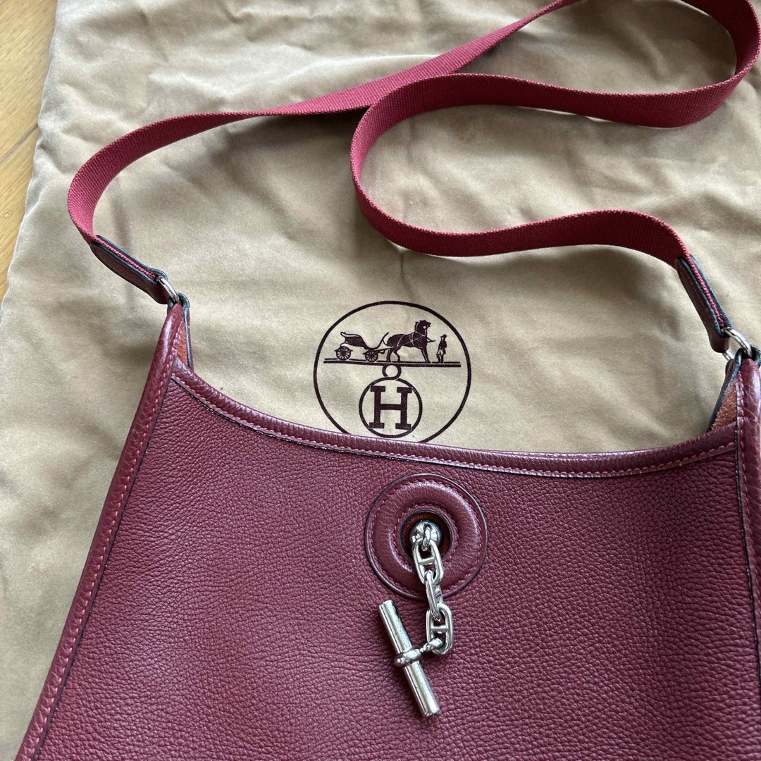 Hermes(エルメス)のエルメス　ヴェスパ   シェーヌダンクル　ショルダーPM レディースのバッグ(ショルダーバッグ)の商品写真