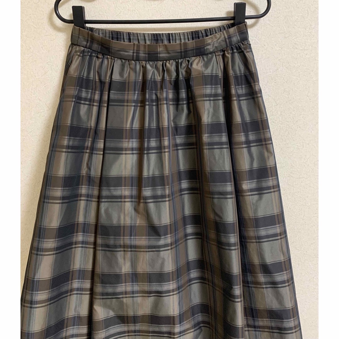 JOURNAL STANDARD(ジャーナルスタンダード)の美品　ジャーナルスタンダード　メモリーチェックスカート レディースのスカート(ロングスカート)の商品写真