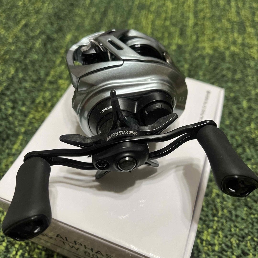 DAIWA(ダイワ)のka-2様専用 21ALPHAS アルファス SV TW800XHL 左巻き スポーツ/アウトドアのフィッシング(リール)の商品写真