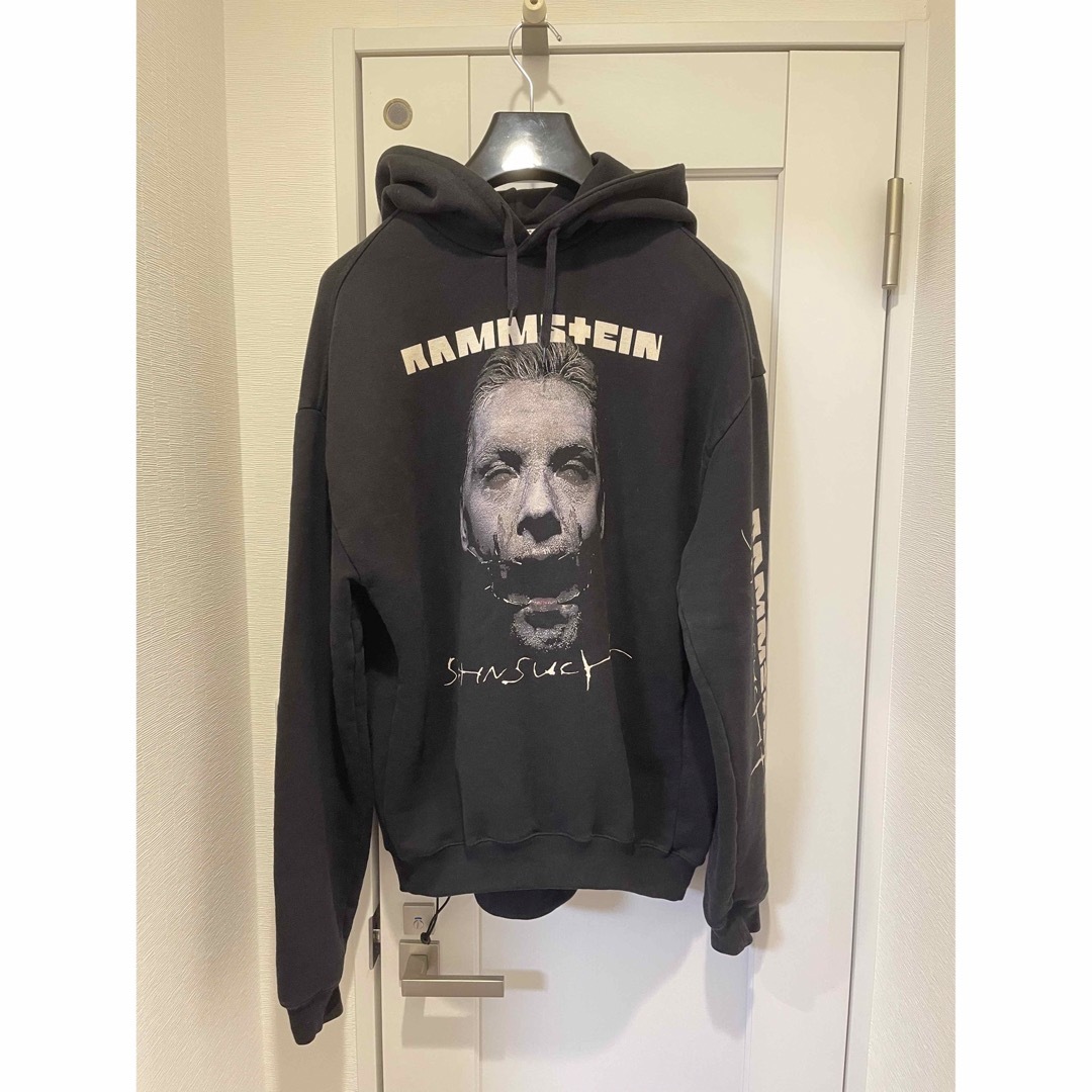 パーカーヴェトモン VETEMENTS 17AWラムシュタインパーカー　フーディー