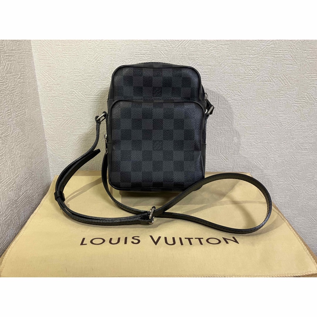 LOUIS VUITTON ダミエ グラフィット ショルダーバッグ