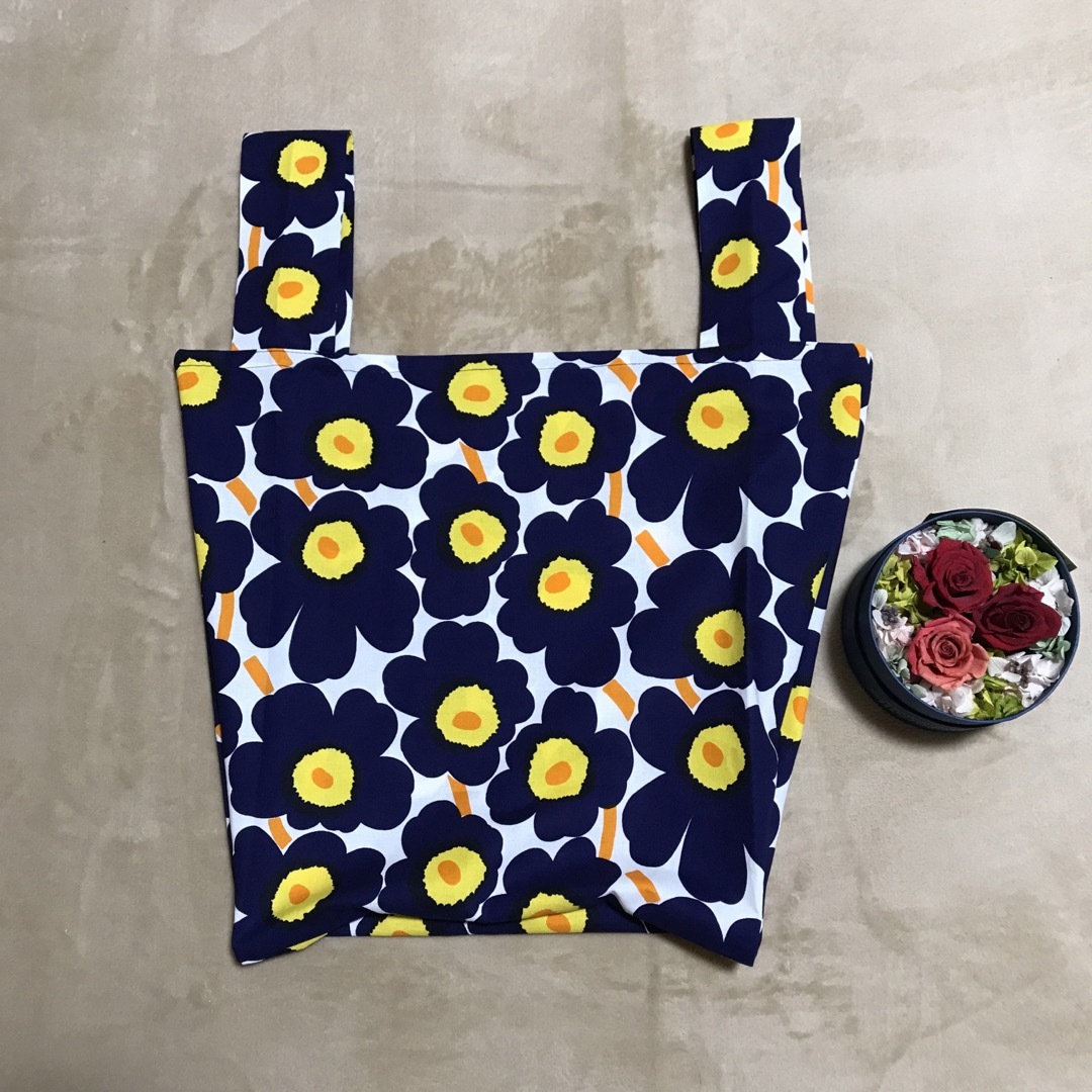 marimekko(マリメッコ)のマリメッコ    生地　ハンドメイド　2023FWカラー　不織布マスク収納ケース ハンドメイドのファッション小物(ポーチ)の商品写真