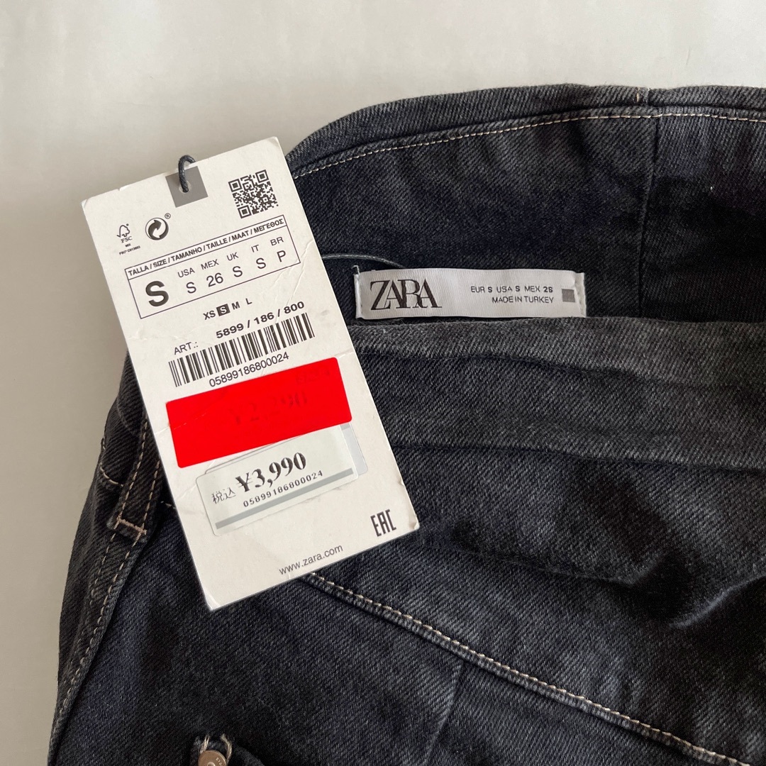 ZARA(ザラ)の＊新品＊ デニムタイトスカート Sサイズ レディースのスカート(ひざ丈スカート)の商品写真