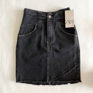 ザラ(ZARA)の＊新品＊ デニムタイトスカート Sサイズ(ひざ丈スカート)