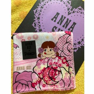 アナスイ(ANNA SUI)のアナスイ、ペコちゃんコラボハンカチp苺　2020FUJIYA(ハンカチ)