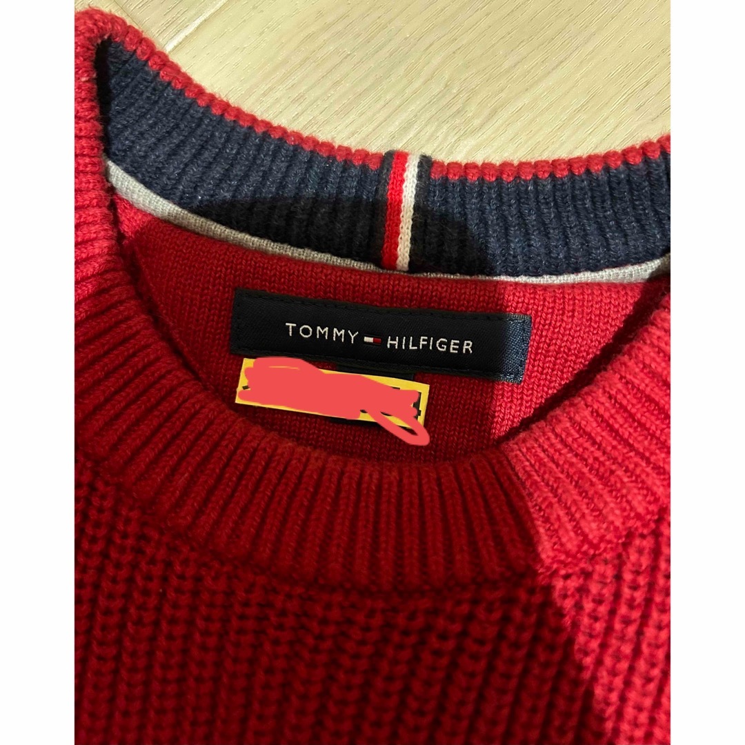 TOMMY HILFIGER(トミーヒルフィガー)のTOMMY HILFIGER 赤ニット　メンズ　Lサイズ　セーター　 メンズのトップス(ニット/セーター)の商品写真