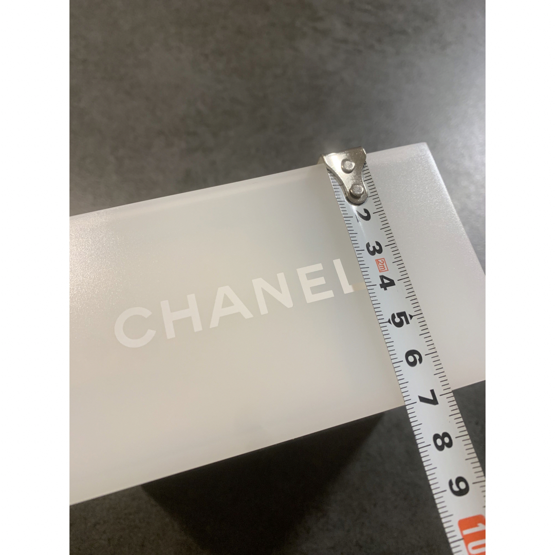 CHANEL(シャネル)の新品　シャネル　コットン付きボックス　小物入れ コスメ/美容のメイク道具/ケアグッズ(コットン)の商品写真