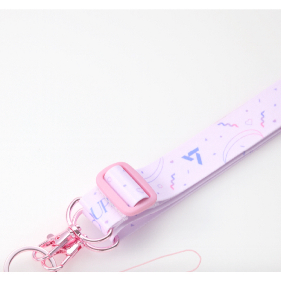 SEVENTEEN(セブンティーン)の［LOVE］SHOULDER STRAP エンタメ/ホビーのタレントグッズ(アイドルグッズ)の商品写真