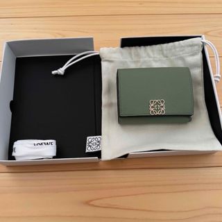 ロエベ 財布(レディース)の通販 2,000点以上 | LOEWEのレディースを