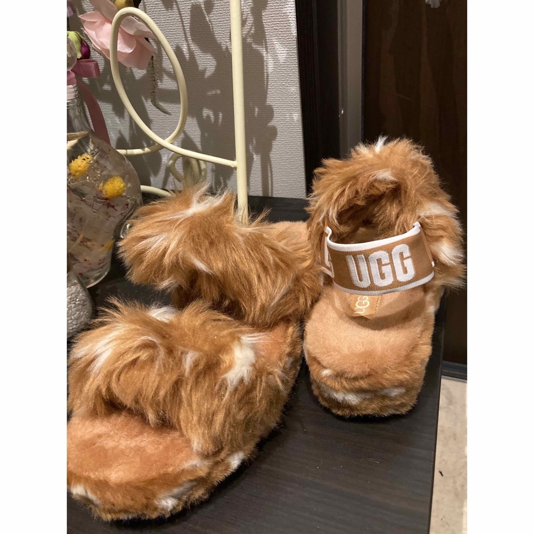 UGG OH YEAH SPOTSサンダル