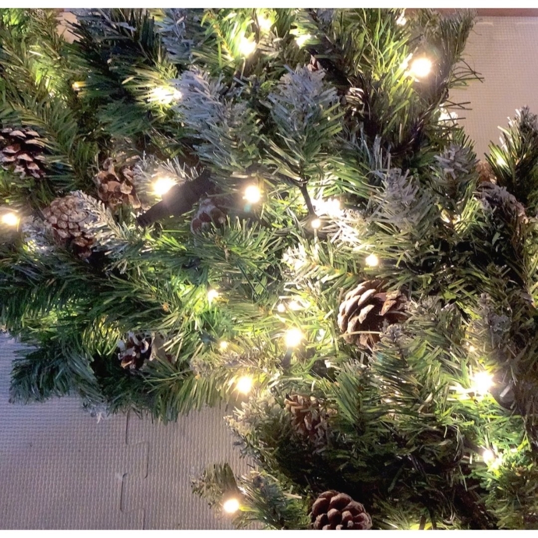 ■新品■LEDライト・松ぼっくり付き　クリスマスツリー150cm インテリア/住まい/日用品のインテリア小物(置物)の商品写真